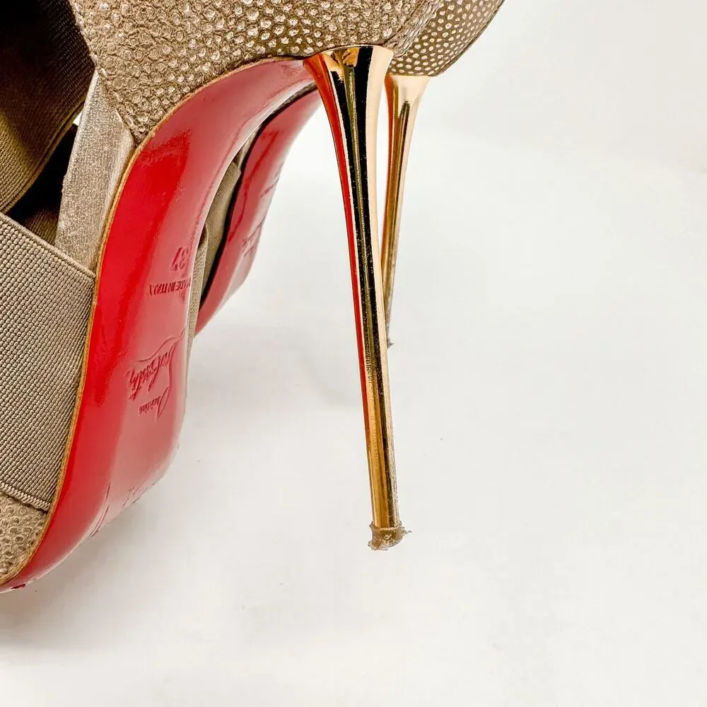 Christian Louboutin Gold Metallic Dotted Textured Big Dorcet Pump Heels EU 37